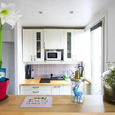 Beautiful And Bright Apartment With Wi-Fi Paris